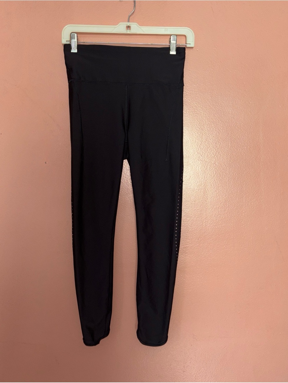 ATHLETA  Pacesetter Lasercut Tight  7/8 Leggings SZ SMALL